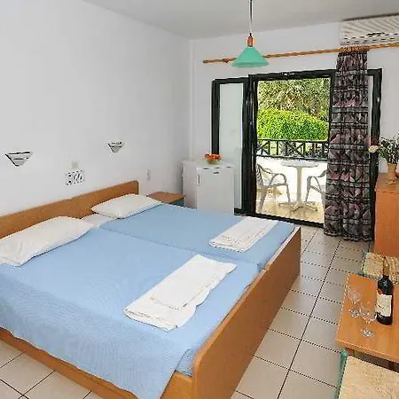Paloma Garden 3*
