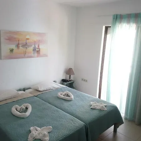 Hotel Paloma Garden 3*