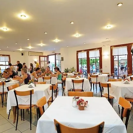 Paloma Garden